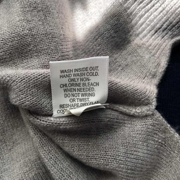 NWT! Apt. 9 Silver Studded Light Gray Sweater XSP - Picture 14 of 14